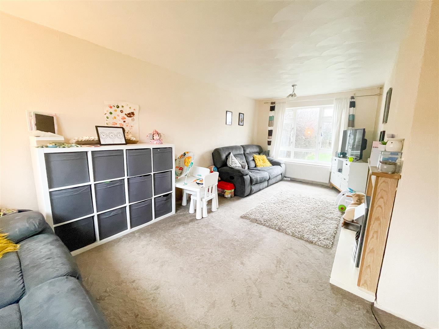 Victoria Park Road, Buxton Bury & Hilton